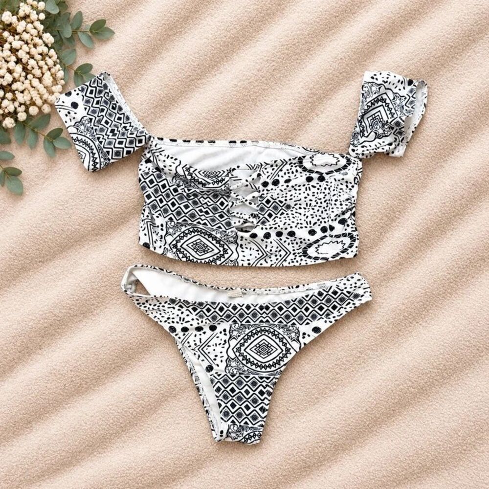 Black & White Tribal Print Off-Shoulder Bikini Set
